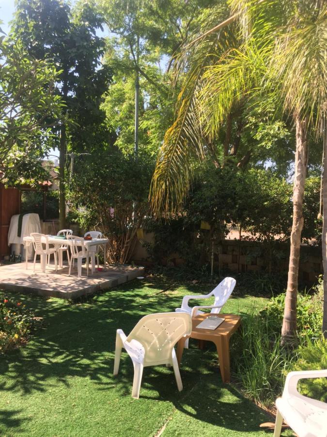 בית מרום Gan HaShomron Exterior foto