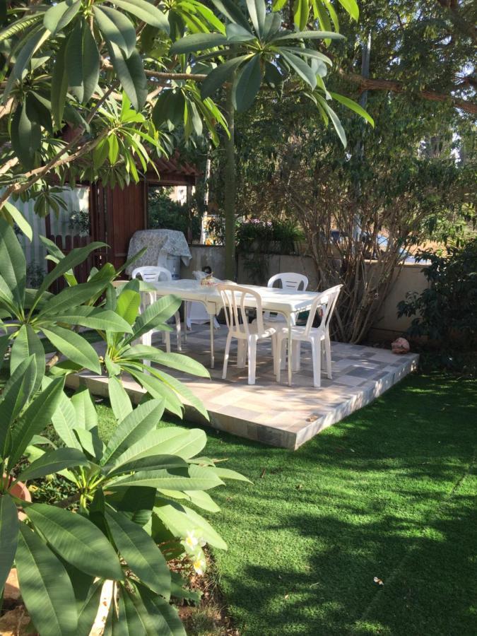 בית מרום Gan HaShomron Exterior foto
